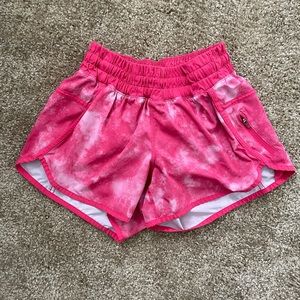 Lulu lemon coral tracker shorts